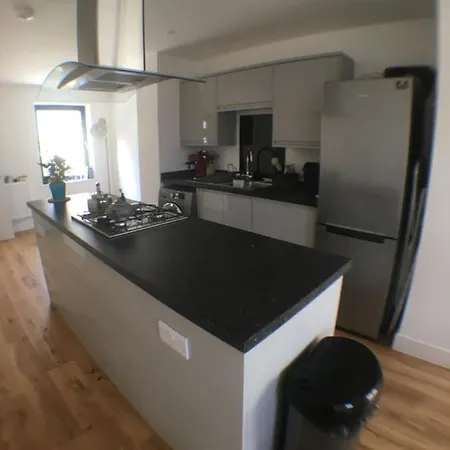 Sussex Mews Homestay *